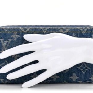 Super logo signature Denim Monogram Zip Wallet - Light Blue